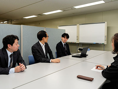 東京営業職の社員インタビューで職場を紹介